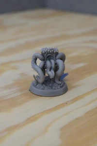 Tentacle Mimic Chest Tabletop Miniatures - Tabletop RPG/DND Miniatures - Picture 1 of 9