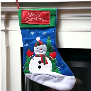 Medias de fieltro de muñeco de nieve Feliz Navidad árbol de vacaciones decoración colgante azul - Imagen 1 de 7