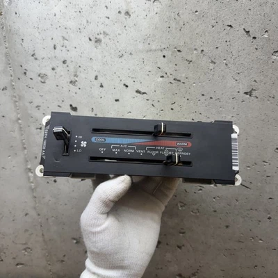 Ford F150 F250 F350 Bronco 1987-1991 unidad de control de clima de calefacción con manguera OEM Foto 1 de 4