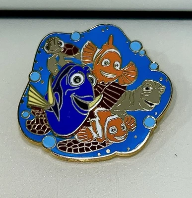 Disney Disneyland Pixar 2007 Finding Nemo Marlin Crush Squirt Dory Pin 46481 Foto 1 de 4