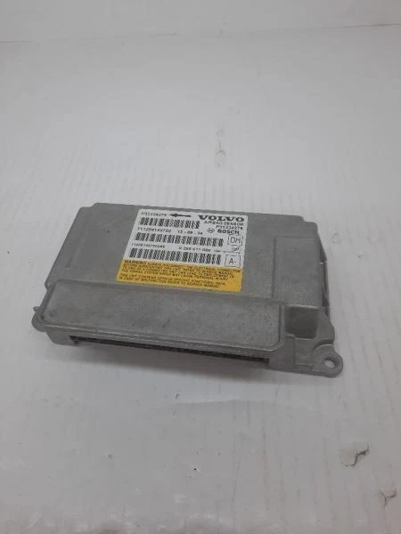 Módulo de control de sensor de seguridad Volvo S60 2014-2015 OEM Foto 1 de 4