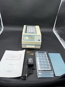 Kaum benutzt*CompuMed E-Pille Automatischer Medikamentenspender mit 2 Schlüsseln Extra Tablett - Bild 1 von 9