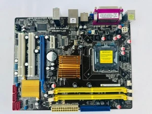 Asus P5QPL-AM Motherboard - Picture 1 of 6