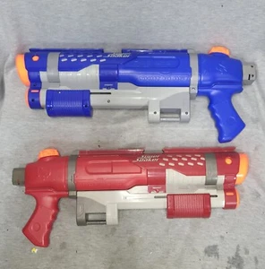 Hasbro Nerf Super Soaker Shot Blast Blue + Red Pump Action Water Gun 2009 LOT 2 - Picture 1 of 2