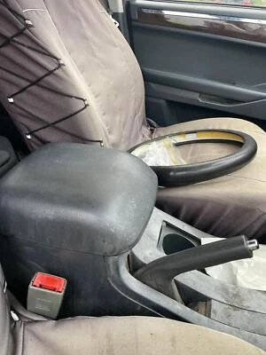 FOTON TUNLAND FRONT SEAT LH FRONT, LEATHER, EARLY TYPE, 10/12-06/19 - image 1 of 3