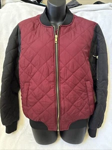 Active USA Women’s Maroon & Black Quilted Jacket ~ Style # J2211 ~ Size M - Picture 1 of 9