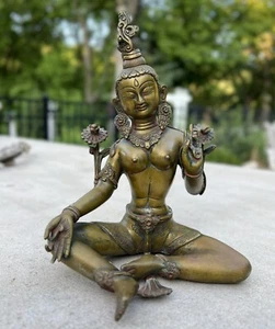 Estatua antigua de Buda hembra Tara verde acabado bronce antiguo liso 11 pulgadas de alto - Imagen 1 de 5