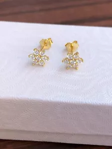 925 Sterling Silver Cz Gold Flower Stud Earrings Tiny Studs 6mm - Picture 1 of 11