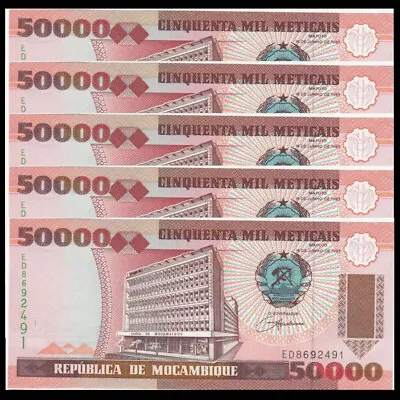 Lot 5 PCS, Mozambique 50000 50,000 Meticais, 1993, P-138, UNC • 2.99€