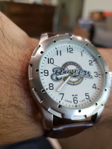 MLBP Milwaukee Brewers Mens watch, 45mm, quartz Cover