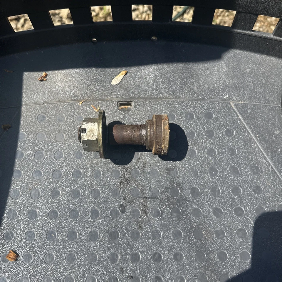 02 Arctic Cat 250 2x4 OEM eje delantero 0402-183   Foto 1 de 1