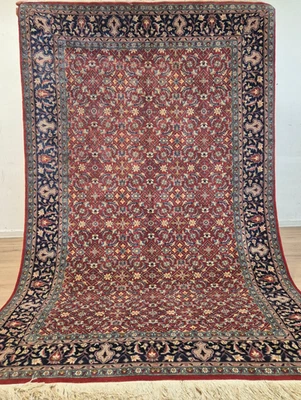 Alfombra estilo Hereke Foto 1 de 4