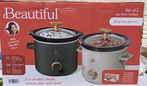 Hermoso juego de 2 ollas de cocción lenta de 2 cuartos de galón verde tomillo y porcini toupe de Drew Barrymore - Imagen 1 de 3