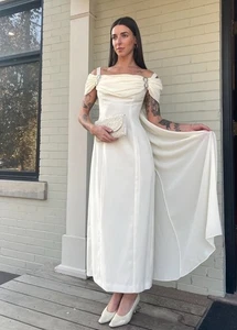 Vintage 1980s-1990s Ivory Courthouse Bridal Dress With Embellishments Bow Cape - Picture 1 of 5