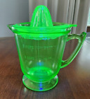 Vintage T&S Torrington Green Uranium Glass Measuring Cup And Juicer 4 Cup