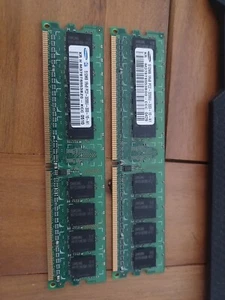 SAMSUNG 512MB 0.5GB DIMM PC2-3200 DDR2 Desktop Memory - Picture 1 of 1