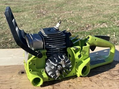 Motosierra Poulan vintage para reparación de piezas (cc) Foto 1 de 4