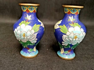 Superbe paire de petits vases en cloisonné  - Picture 1 of 5