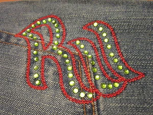 AUTHENTISCHE NEUE ROCAWEAR SIGNATUR BOOTCUT DAMENJEANS GRÖSSE 11 X 31,5 VIC-THOR1 - Bild 1 von 10