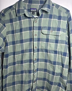 Camisa de franela de manga larga a cuadros verde Patagonia para hombre pequeña - Imagen 1 de 5