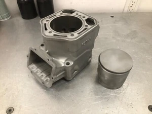 01-02 SKIDOO ROTAX MXZ 800 CYL AND PISTON 923811 - Picture 1 of 2
