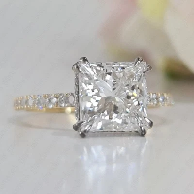 Anillo de compromiso halo oculto princesa moissanita de 2,05 quilates oro sólido de 14 quilates en dos tonos Foto 1 de 4
