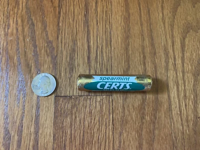 Rollo de caramelo menta verde Certs Mint Foto 1 de 2