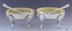 Gran par de salinas abiertas austriacas de plata .812 de 1814 con pies de pezuña hendida - Imagen 1 de 9