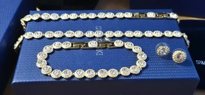 Juego de Cristales Chapados en Oro Swarovski Angelic Corte Redondo - Excelente Estado Foto 1 de 4