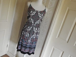 Oasis Pretty Stretchy Multi Stretchy Designed Summer Midi Dress Size M p-p 17" - Picture 1 of 9