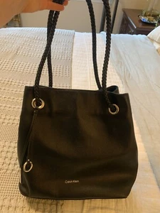 CALVIN KLEIN BLACK TOTE BAG - Picture 1 of 9