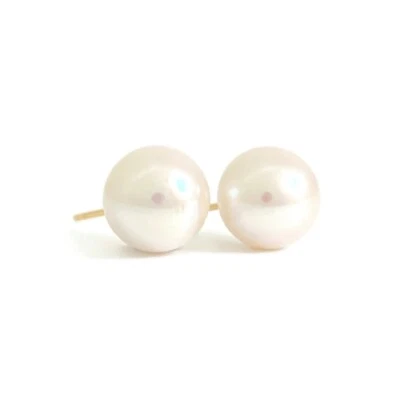 Round Cultured Pearl Stud Earrings 14K Yellow Gold, 9 mm - 9.5 mm - Image 1 of 4
