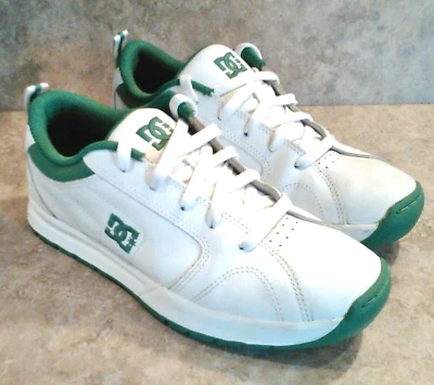 DC SHOE CO. USA - LUNA Model Leather Skateboard/Tennis Shoes • Ladies Size 8.5 - Image 1 of 4
