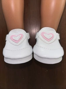 NUEVO Zapatos sin cordones blancos con corazones para muñeca de 18 pulgadas como American Girl Dolls - Imagen 1 de 4