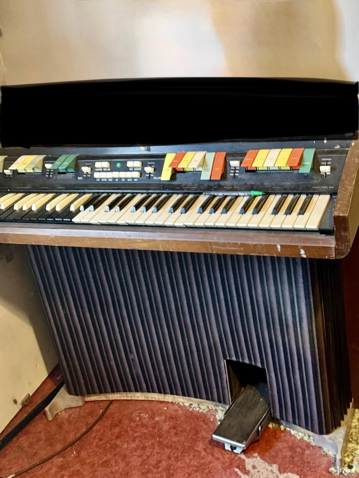 Vintage 1960 Piano The Hammond Piper Autochord electronic organ - Image 1 of 1