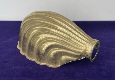 Art Deco Brass Metal Clam Shell Lampshade Light Shade - Image 1 of 4
