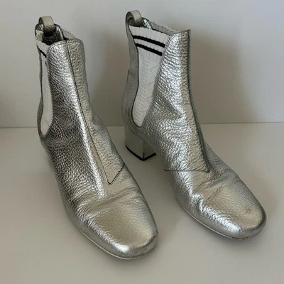 Fendi Cuero Guijarro Punta Redonda Plateado Metálico Tejido Calcetín Tirar en Botines 37 Foto 1 de 4