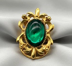 Vintage Brooch Scarf Pin Gold Tone Metal Green Cabochon Ornate Mid Century zz - Picture 1 of 10