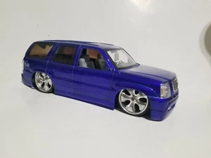 Jada Toys 1/18 1:18 Dub City Blue 2002 Cadillac Escalade 63100-9 READ ISSUES - Picture 1 of 16