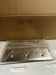 Hubbell Ss33 Blank Box Mount Wall Plates And Box Cover, Number Of Gangs: 3 - Picture 1 of 3