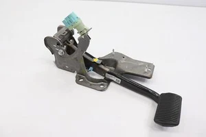 2020- 2022 FORD ESCAPE BRAKE FOOT STOP PEDAL TRAVEL SENSOR OEM LX612D094BC - Foto 1 di 9
