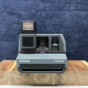 Vintage Polaroid Impulse AF System integrierter Blitz Sofortbildkamera Gurt - ungetestet - Bild 1 von 8