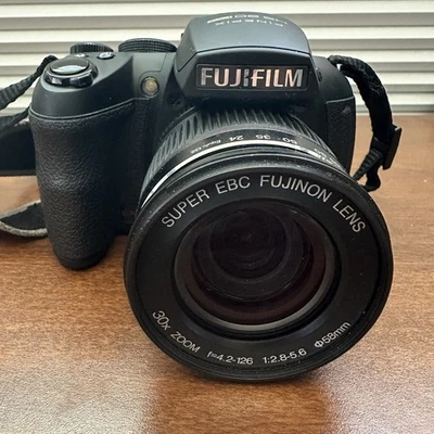 📷 Near Mint Fujifilm FinePix HS20 EXR 16MP Digital Camera – Tested 📷 - Image 1 of 4