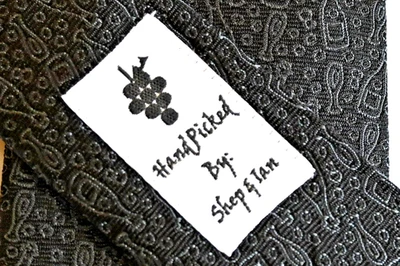 CORBATA HOMBRE VINEYARD VINES NEGRA/BOTELLAS Y BURBUJAS ANCHO: 2.5/8" LARGO: 59" ESQUÍ Foto 1 de 4