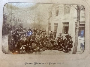 FOTO ESCOLAR ECOLE MONCEAU, PARÍS 1886-86 ESCUELA NIÑAS Y NIÑOS MAESTROS - Imagen 1 de 5