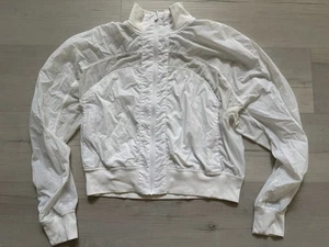 Lululemon weiße kurze leichte belüftete Windjacke/Jacke Damengröße 6 - Bild 1 von 3
