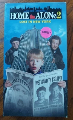 HOME ALONE 2: LOST IN NEW YORK VHS 1993 RENTAL  - Image 1 of 3
