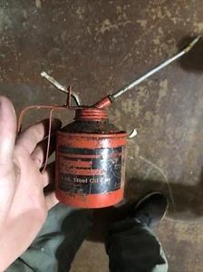 Popular Mechanics Lattina Olio Acciaio Rosso 16 Oz Vuota - Foto 1 di 9
