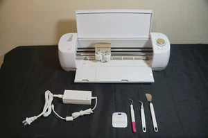 Cricut Explore Air 2 - with extras - Daybreak Color - Excellent Condition!! - Picture 1 of 15
