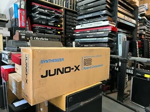 Roland Juno-X 61 key keyboard synth , In stock NEW YORK City ARMENS - Picture 1 of 3